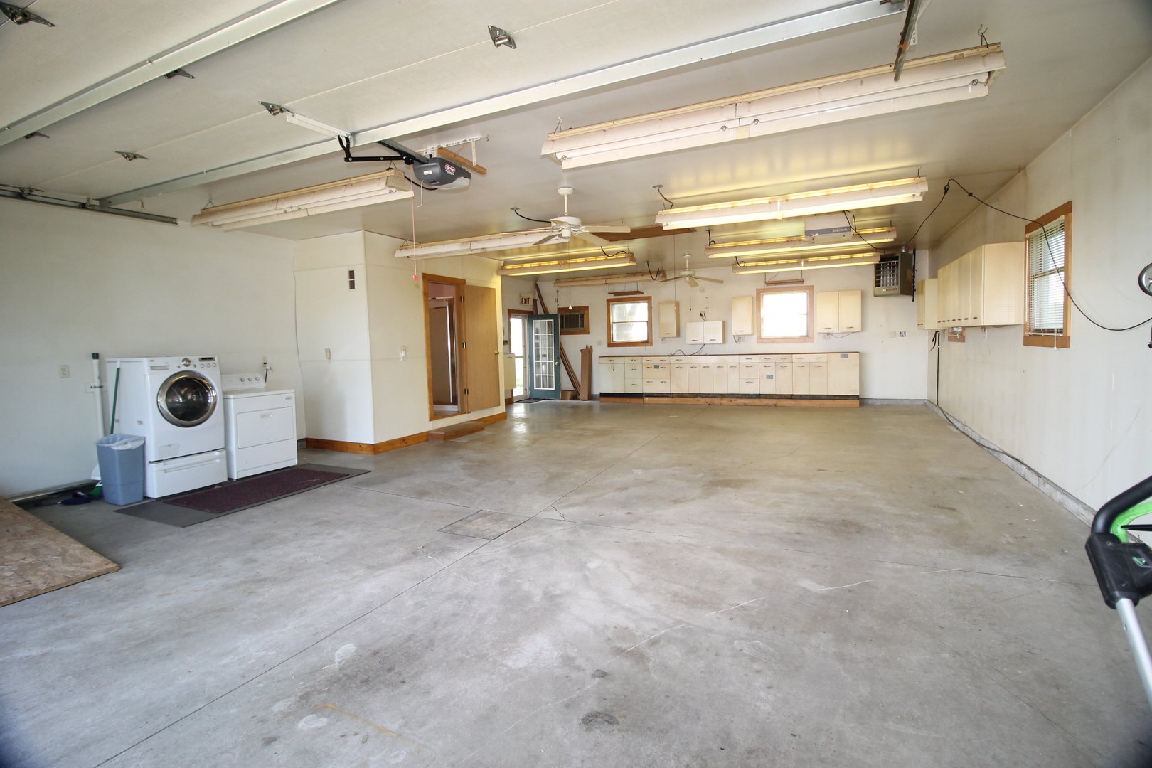 10093 Wolf Road Geneseo, IL 61254 - Photo 31 of 33