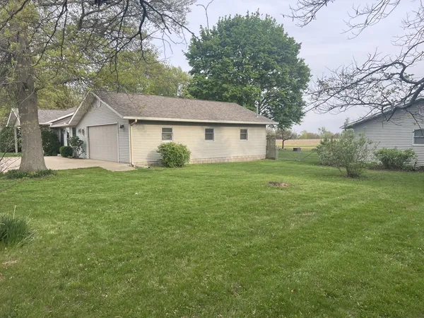 $290,000 | 10093 Wolf Road, Geneseo, IL 61254