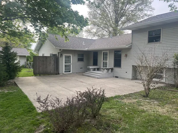 $290,000 | 10093 Wolf Road, Geneseo, IL 61254
