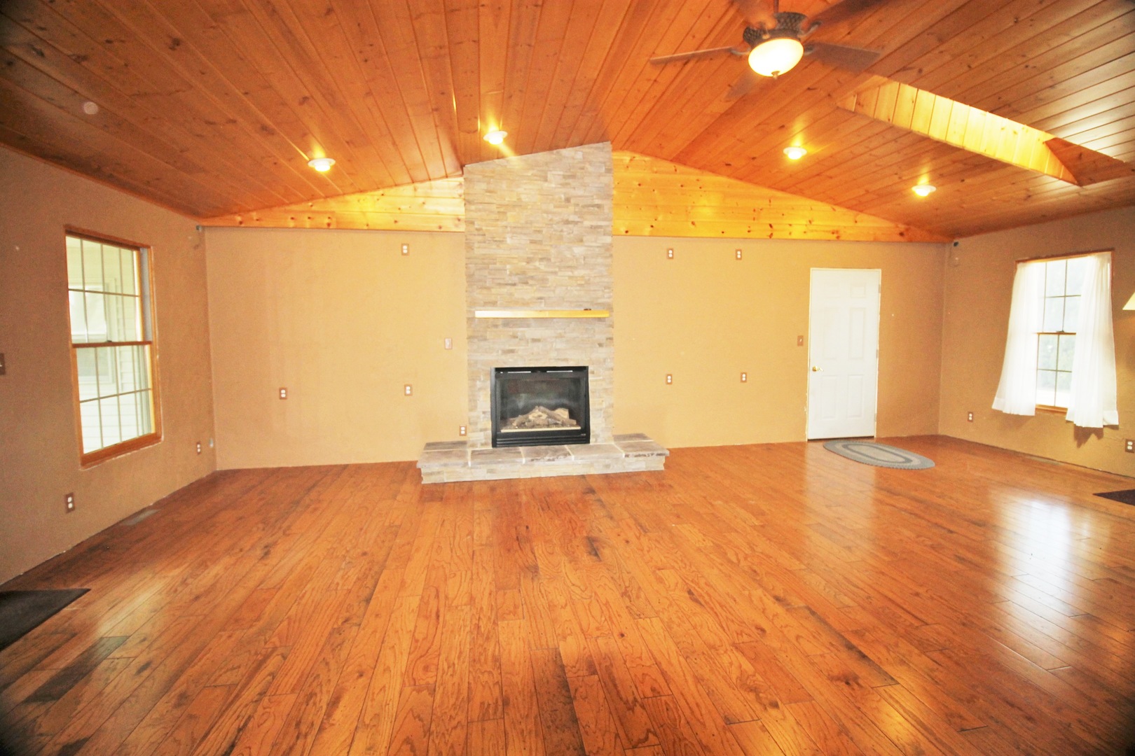 10093 Wolf Road Geneseo, IL 61254 - Photo 10 of 33