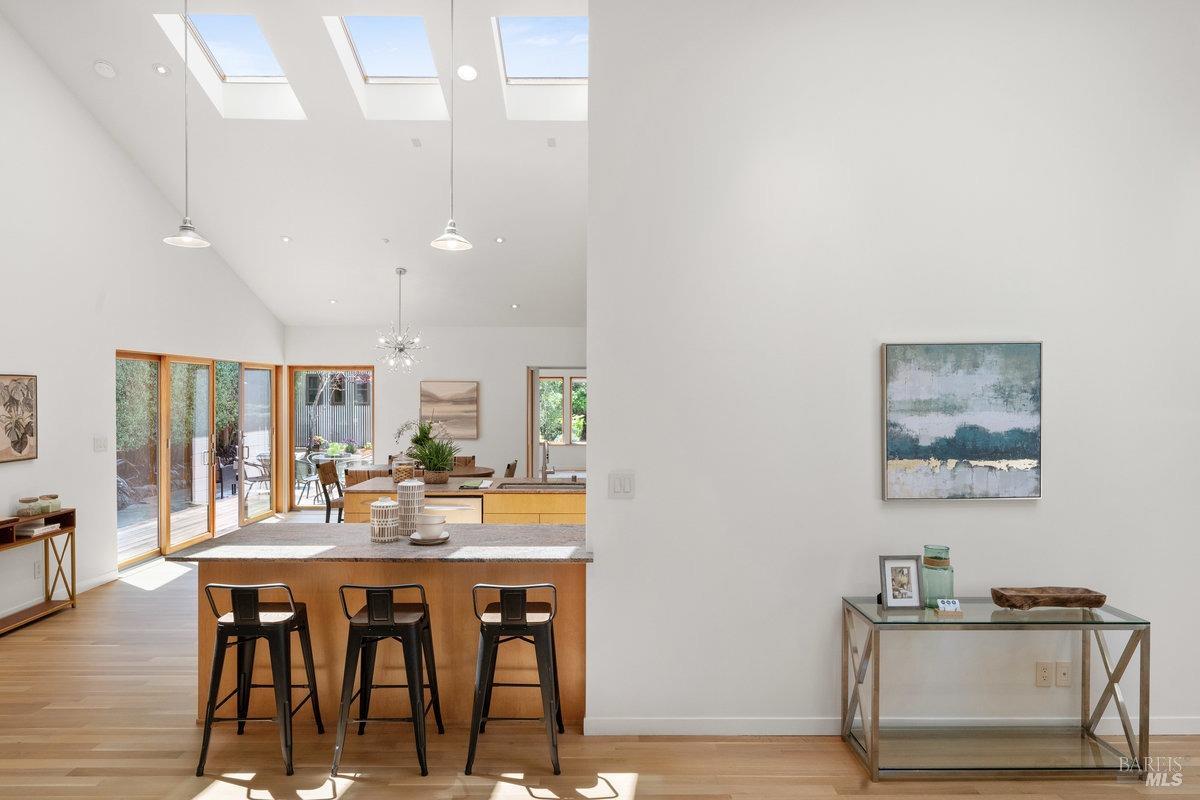 29 Valley Circle Mill Valley, CA 94941 - Photo 7 of 70