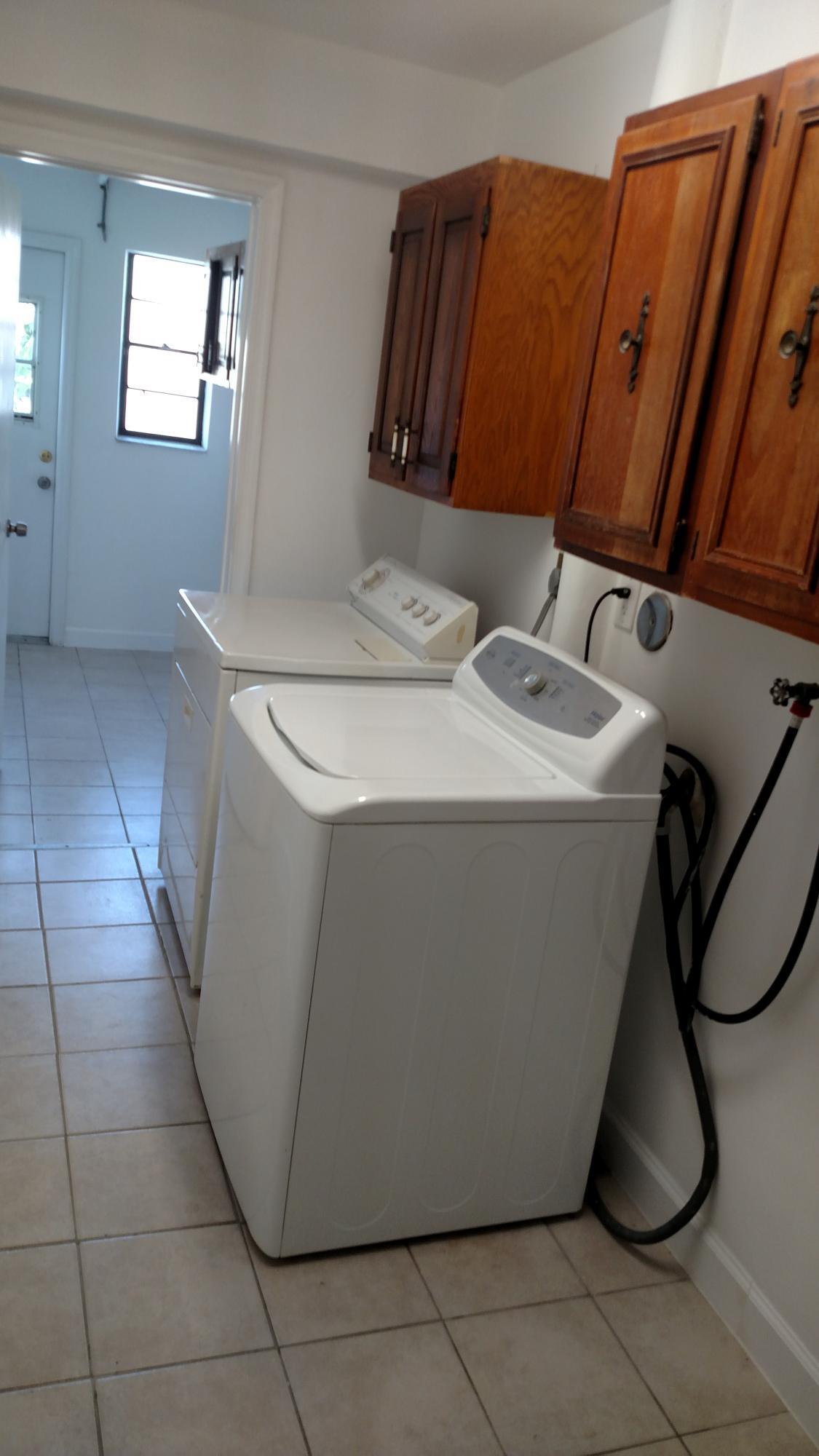 451 West Conference Drive Boca Raton, FL 33486 - Photo 6 of 6 451 laundry (1)