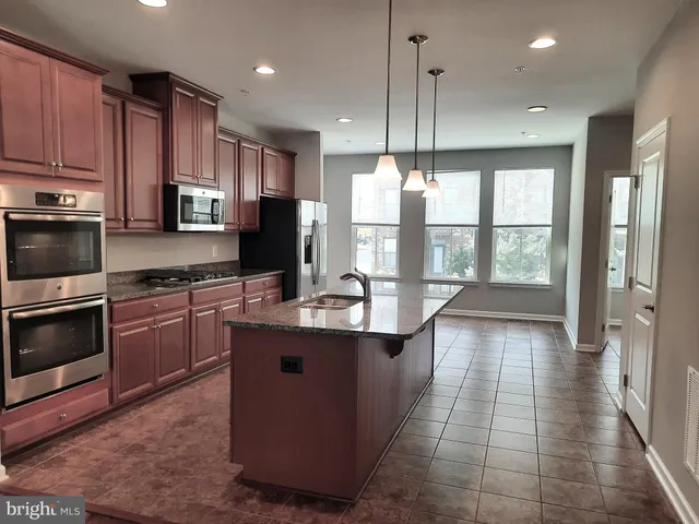 $3,500 | 22326 Tees Terrace, Ashburn, VA 20148