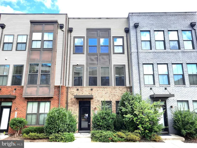 $3,500 | 22326 Tees Terrace, Ashburn, VA 20148