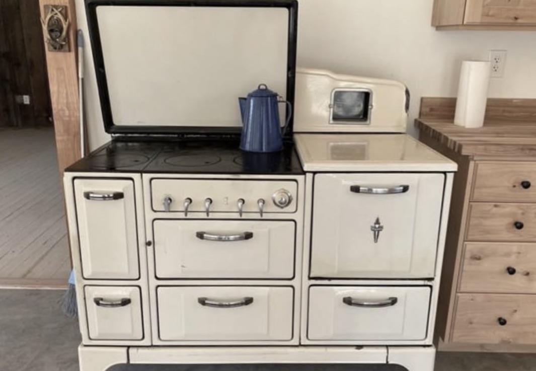 20505 Coalinga Road Paicines, CA 95043 - Photo 13 of 29 a close view of a stove with granite countertop