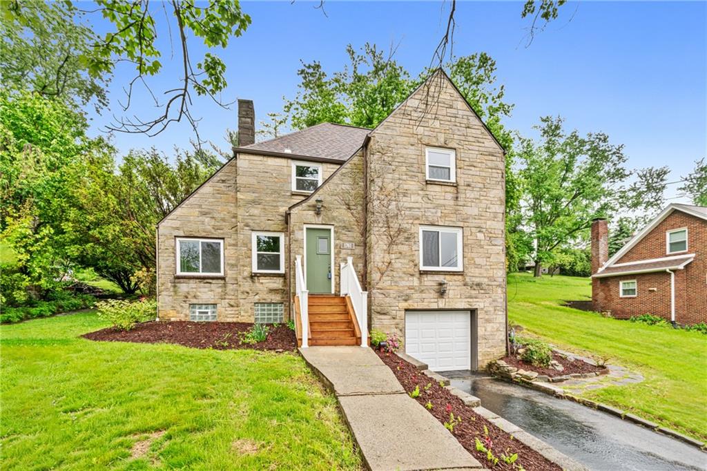 1761 Bower Hill Road Pittsburgh, PA 15243 - Photo 2 of 20
