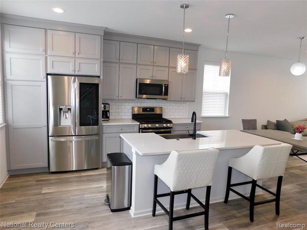 2500 Normandy Road, Unit 6 Royal Oak, MI 48073 - Photo 9 of 42