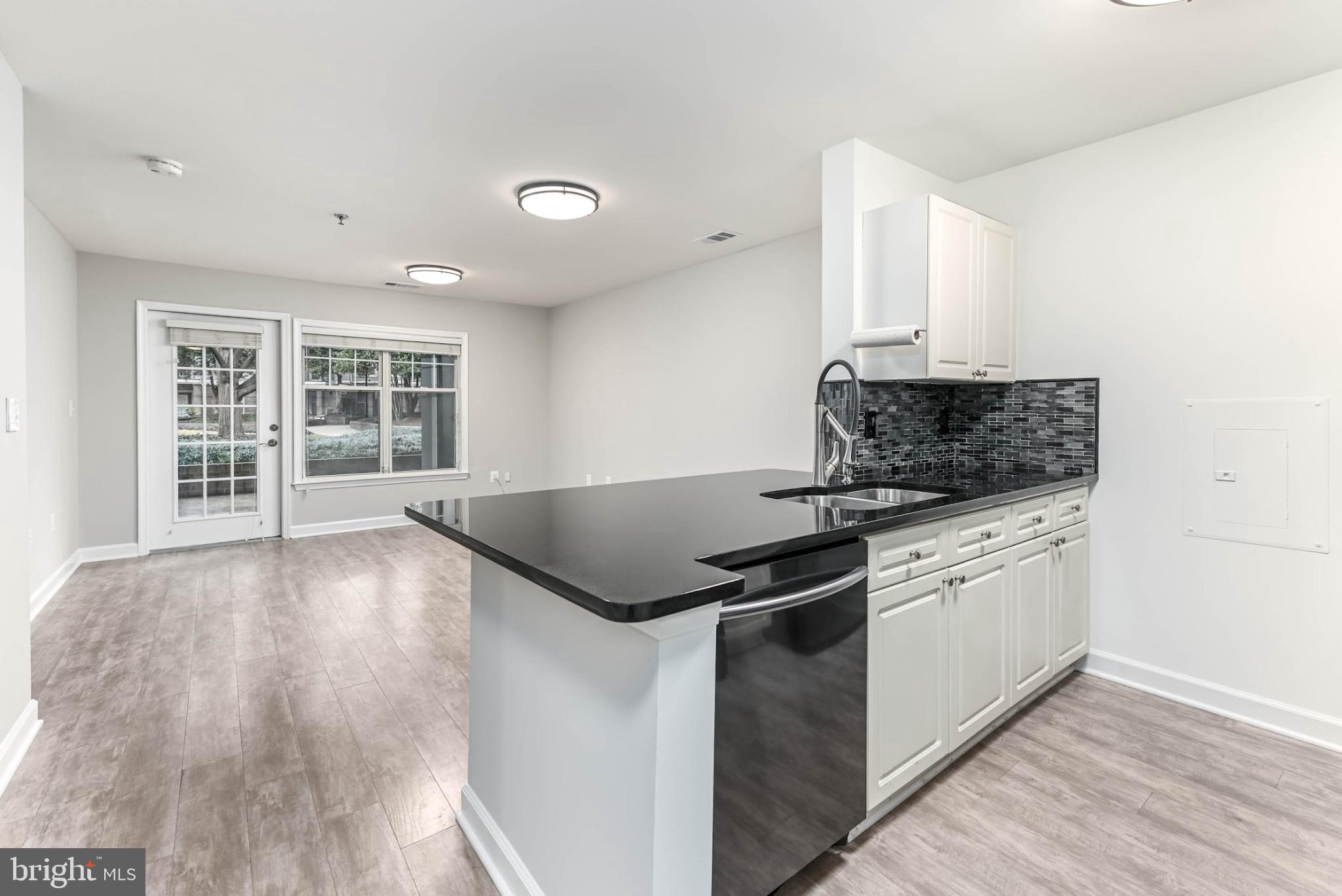 5573 Seminary Road, Unit 115 Falls Church, VA 22041 - Photo 31 of 32 The open floor plan maximizes your living space.