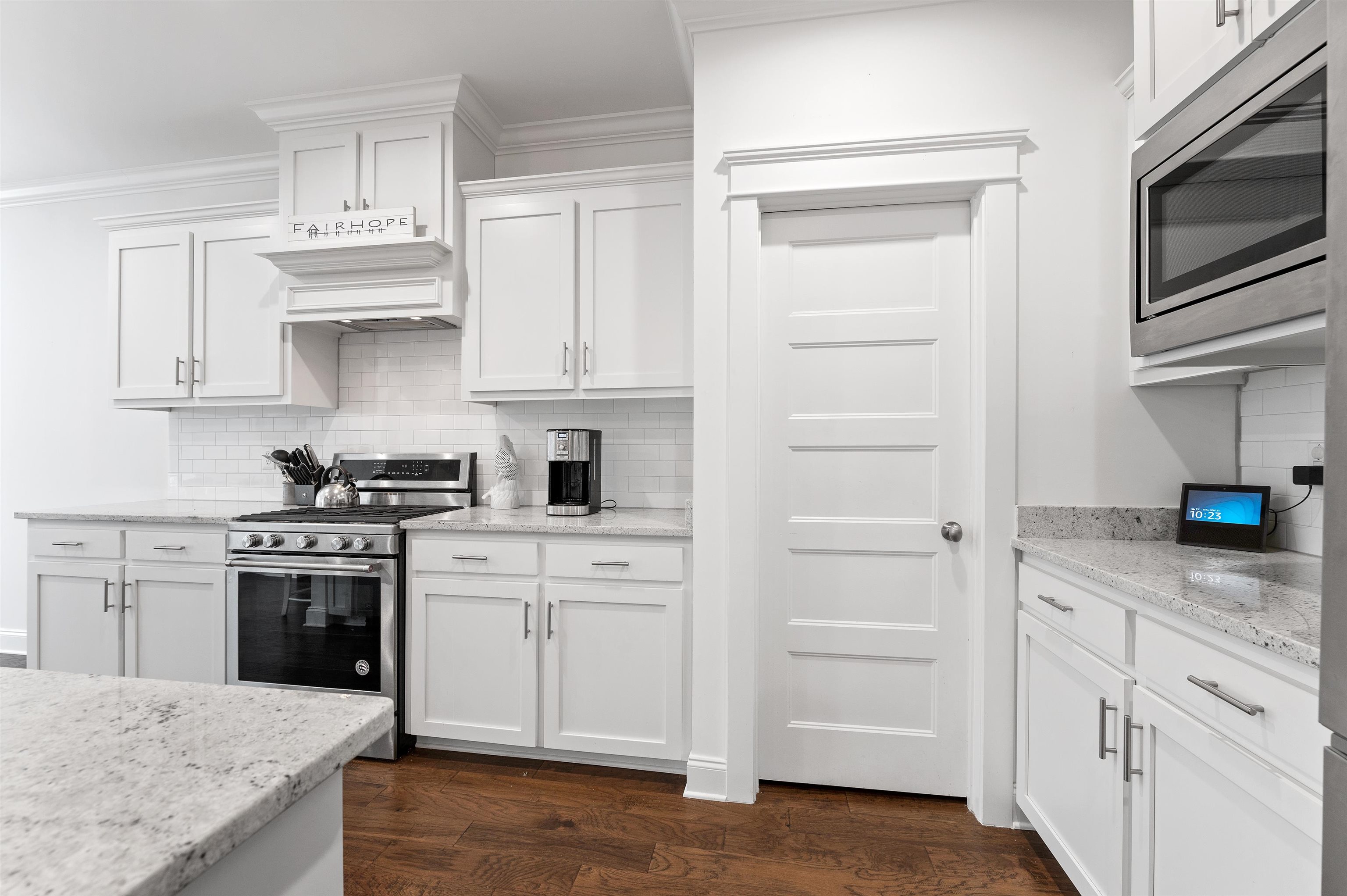 322 Garrison Boulevard Fairhope, AL 36532 - Photo 16 of 42 pantry