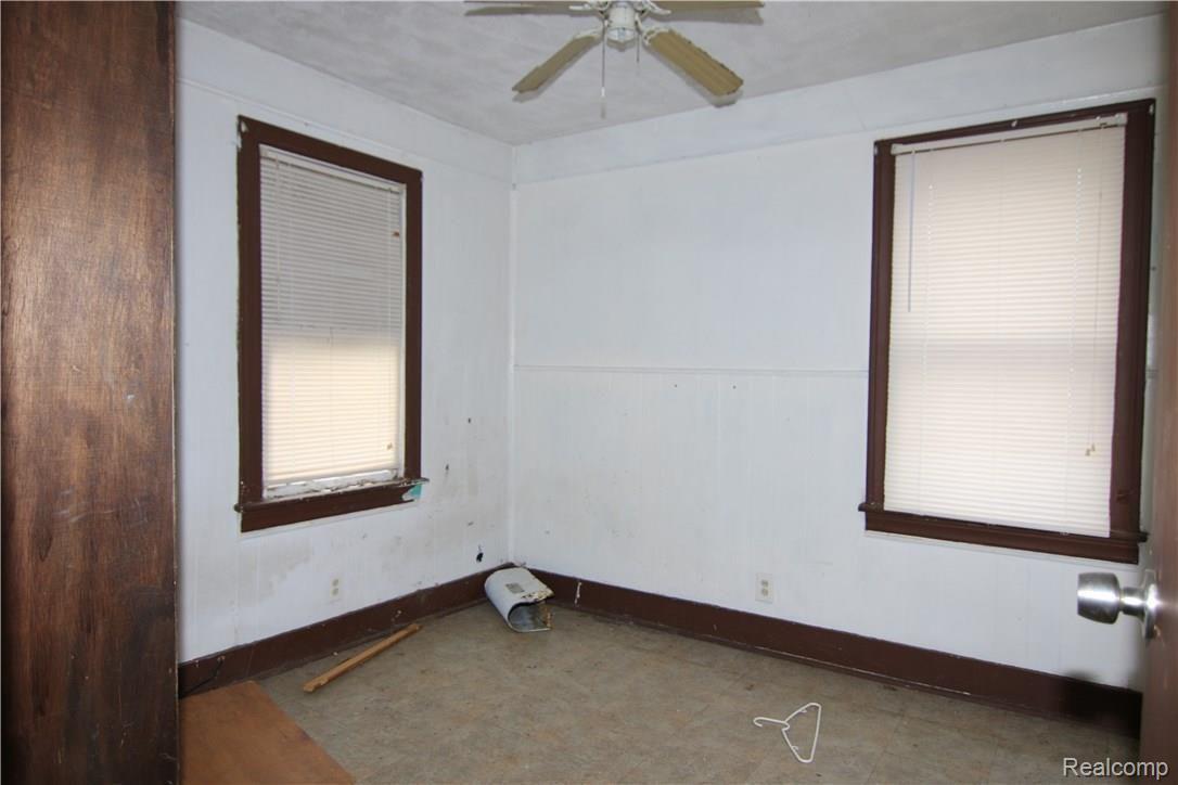 8627 Inkster Road Westland, MI 48185 - Photo 8 of 13 IMG_8214.JPG
