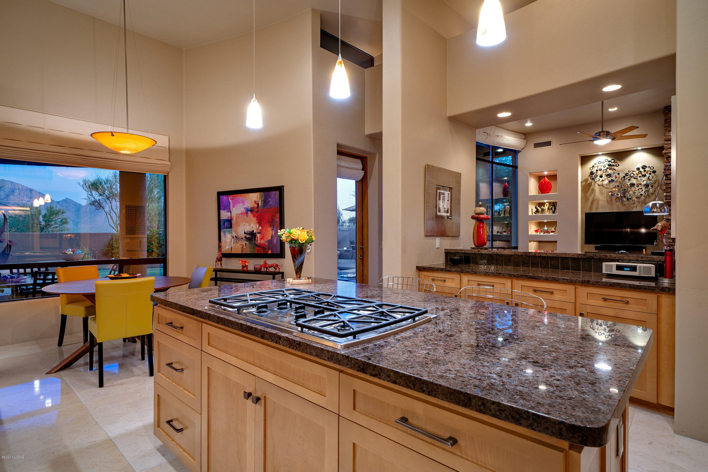 592 West Silhouette Ridge Place Oro Valley, AZ 85755 - Photo 12 of 50
