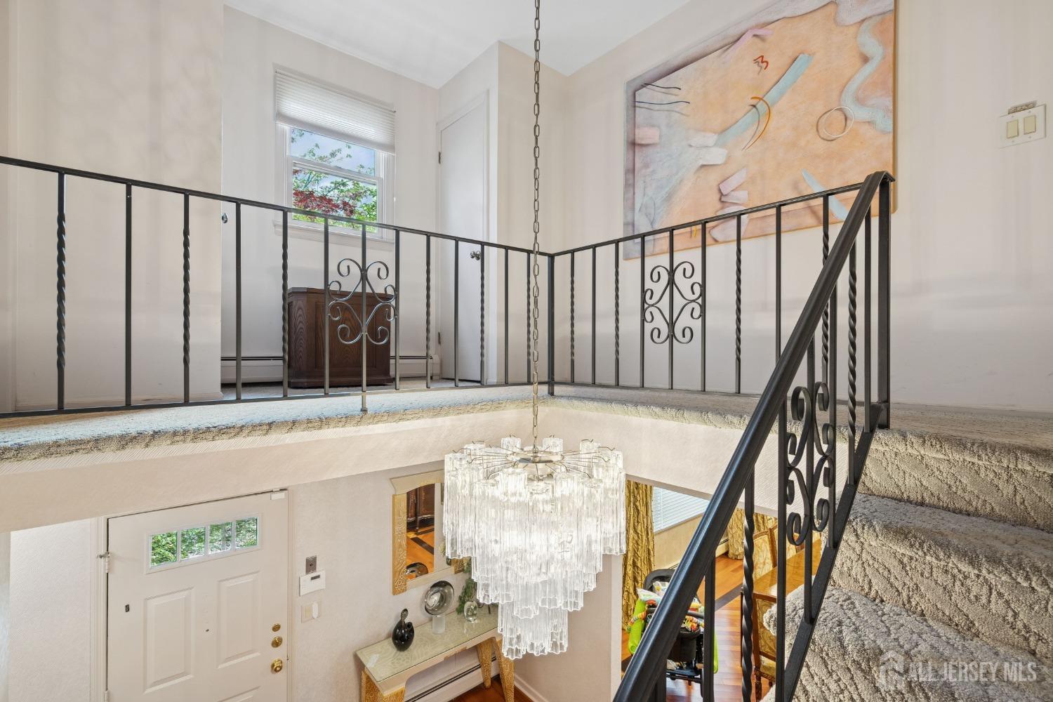 35 Edgemount Road Edison, NJ 08817 - Photo 18 of 36