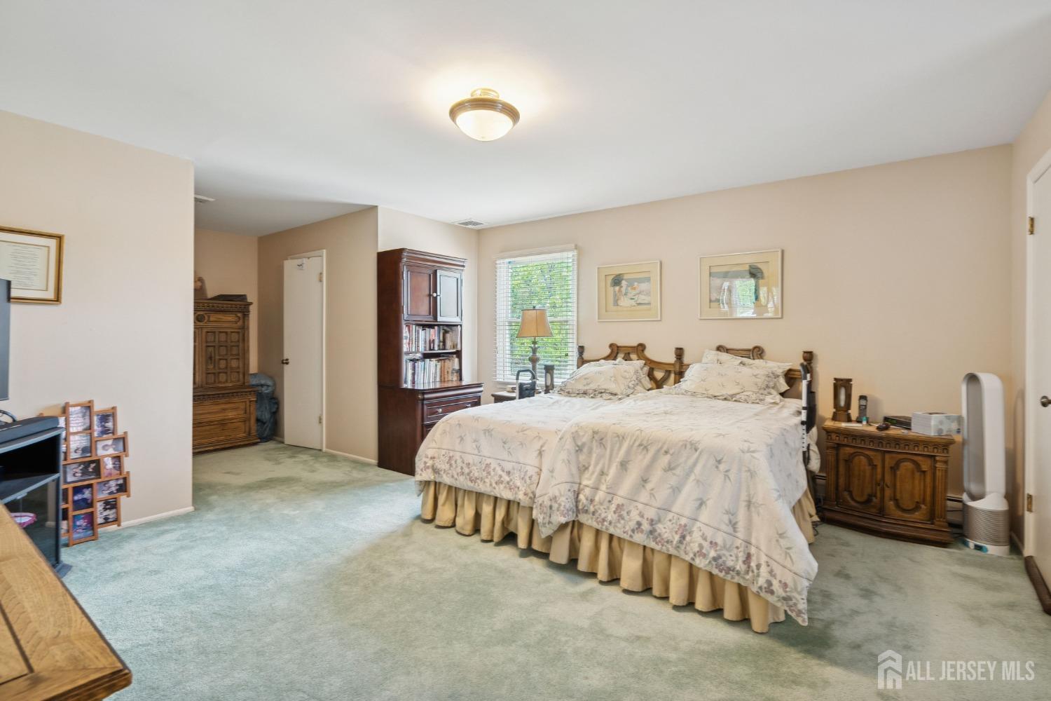 35 Edgemount Road Edison, NJ 08817 - Photo 20 of 36