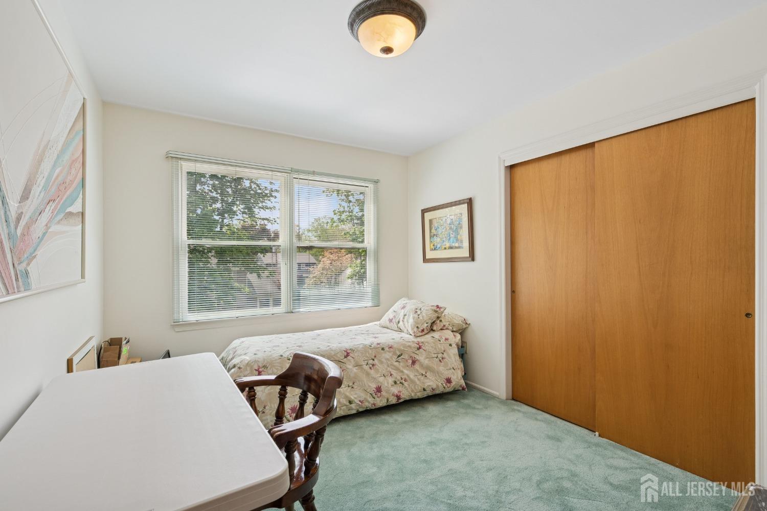 35 Edgemount Road Edison, NJ 08817 - Photo 22 of 36