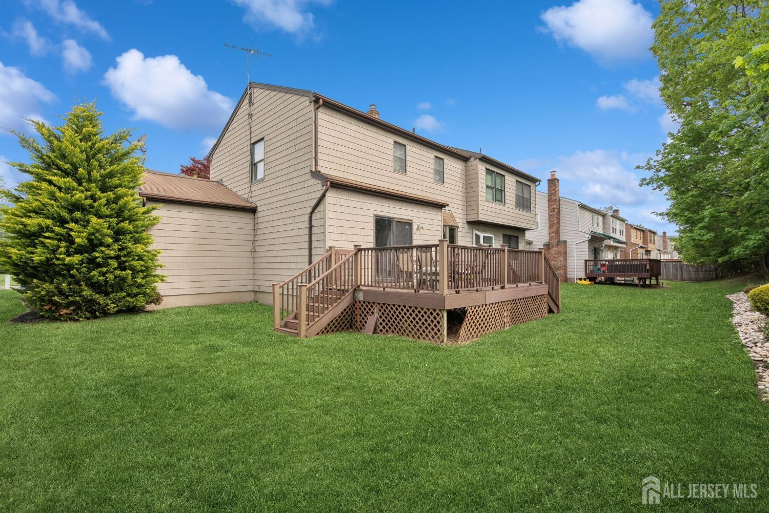35 Edgemount Road Edison, NJ 08817 - Photo 31 of 36