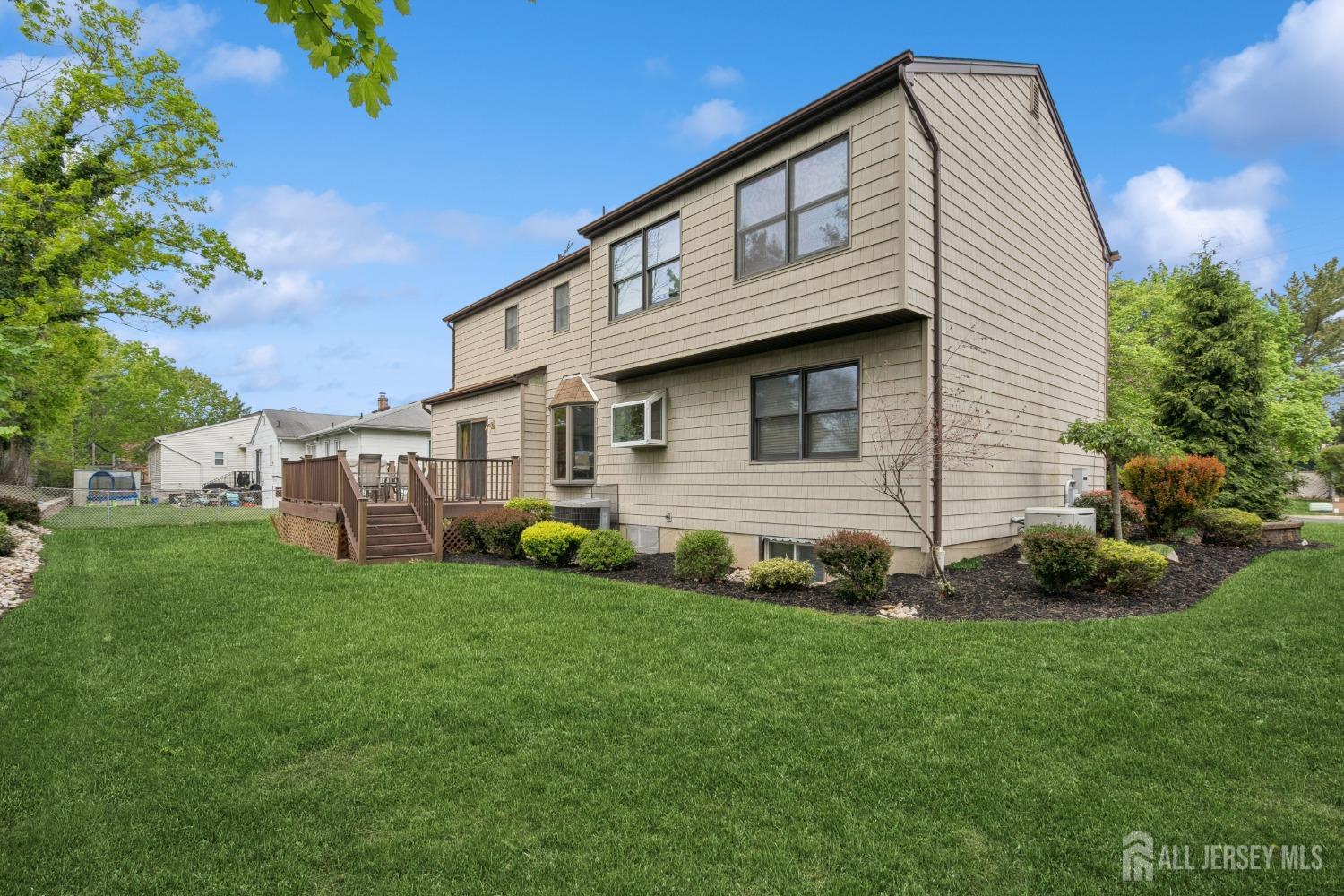 35 Edgemount Road Edison, NJ 08817 - Photo 32 of 36