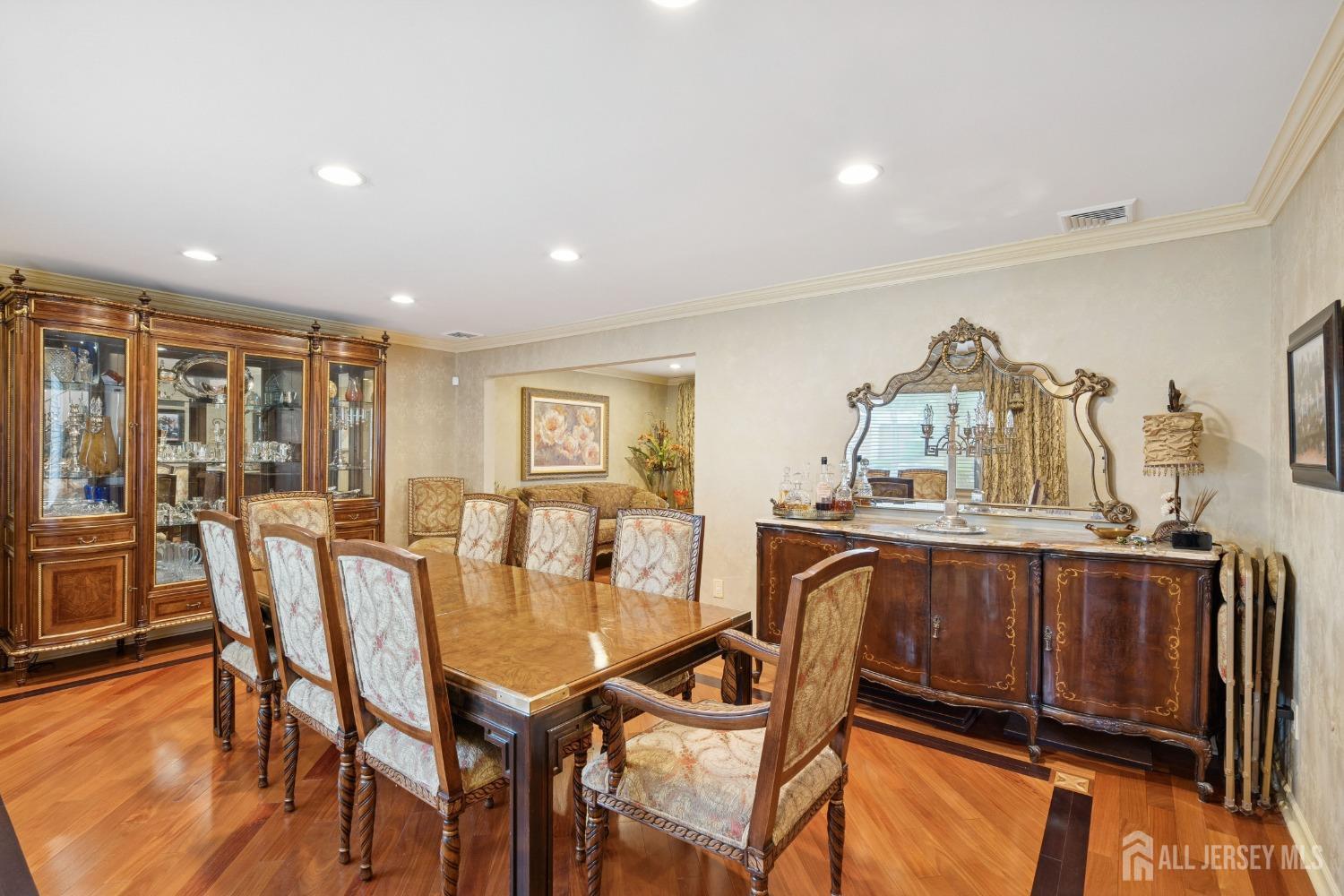 35 Edgemount Road Edison, NJ 08817 - Photo 8 of 36
