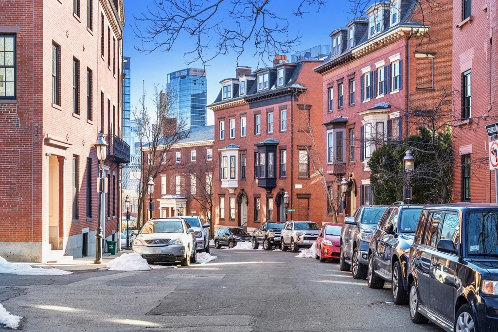 a car parked in front of a building