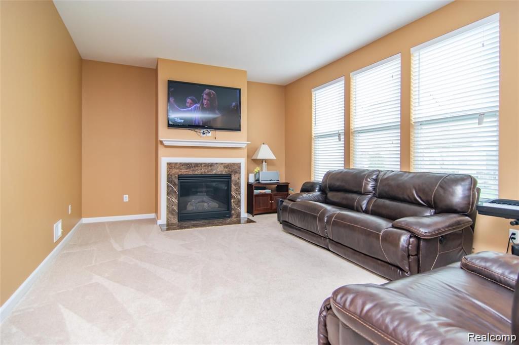 51171 Brompton Novi, MI 48374 - Photo 8 of 20