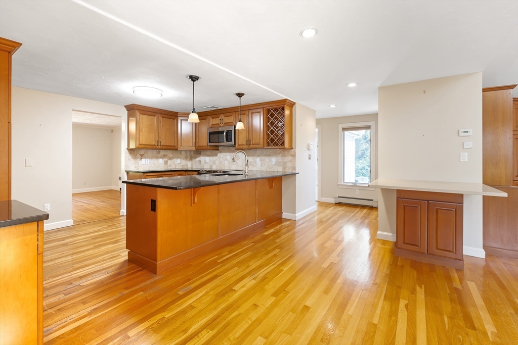 48 Taylor Street Needham, MA 02494 - Photo 7 of 35