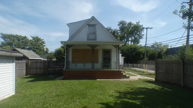 $139,000 | 4053 Rose Avenue, Lyons, IL 60534