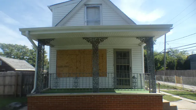 $139,000 | 4053 Rose Avenue, Lyons, IL 60534