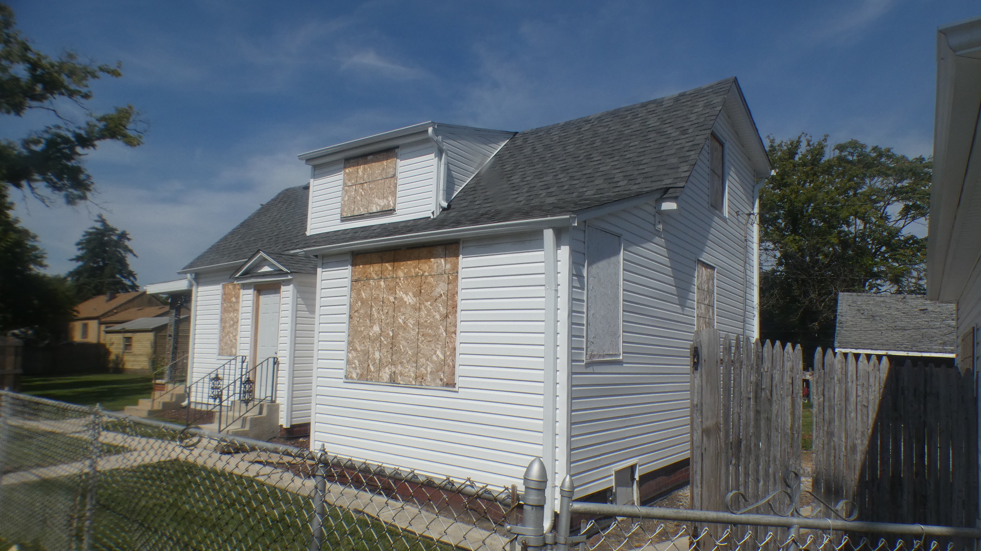 4053 Rose Avenue Lyons, IL 60534 - Photo 4 of 20