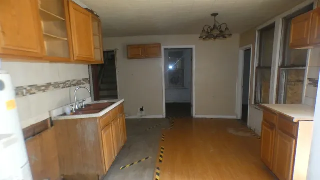 $139,000 | 4053 Rose Avenue, Lyons, IL 60534