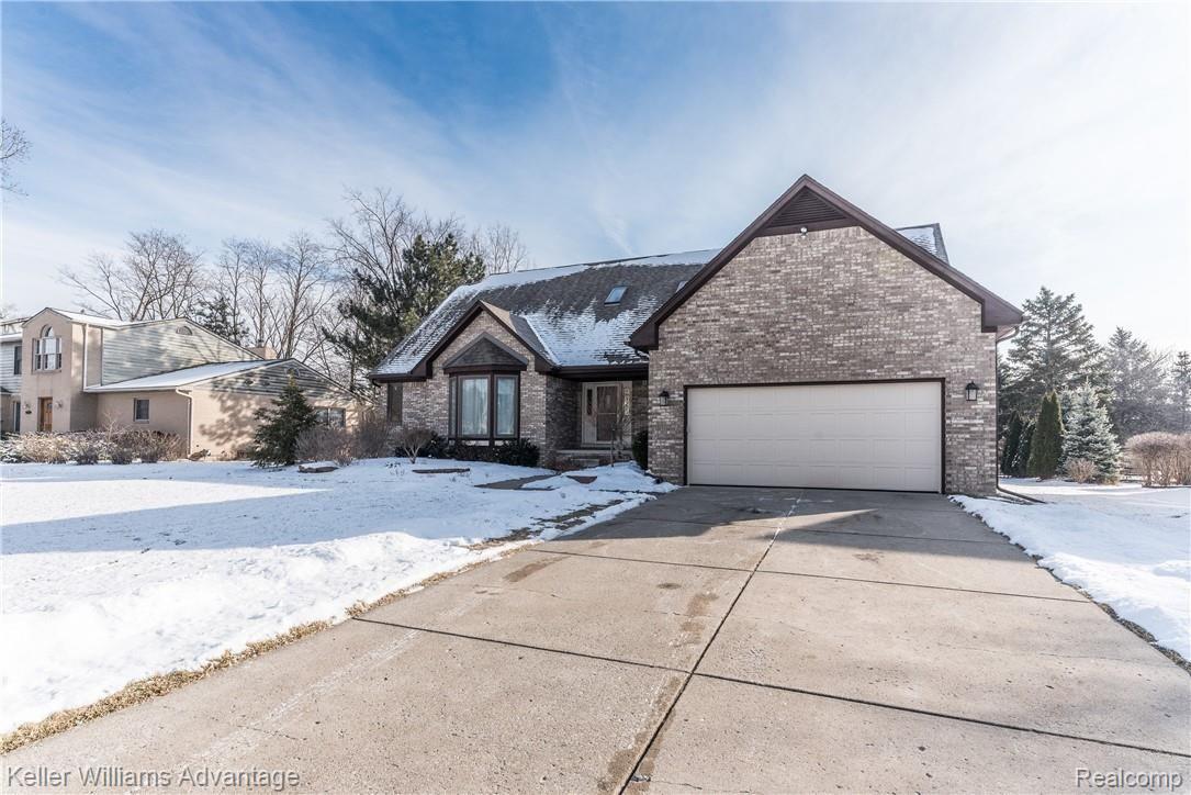 19030 Van Road Livonia, MI 48152 - Photo 38 of 59 DSC_9622.jpg