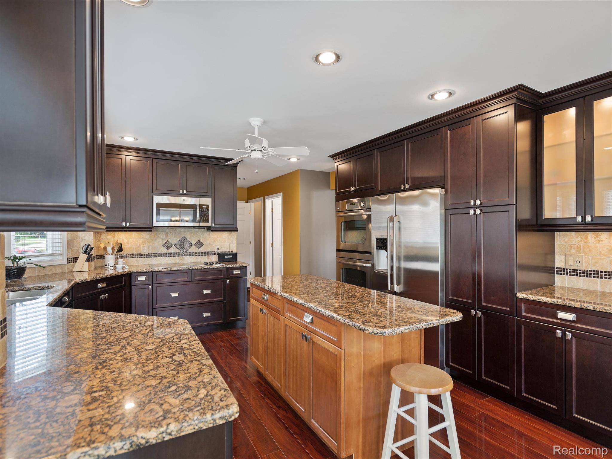 46822 West Ridge Drive Macomb, MI 48044 - Photo 23 of 50 Gallery Image 23