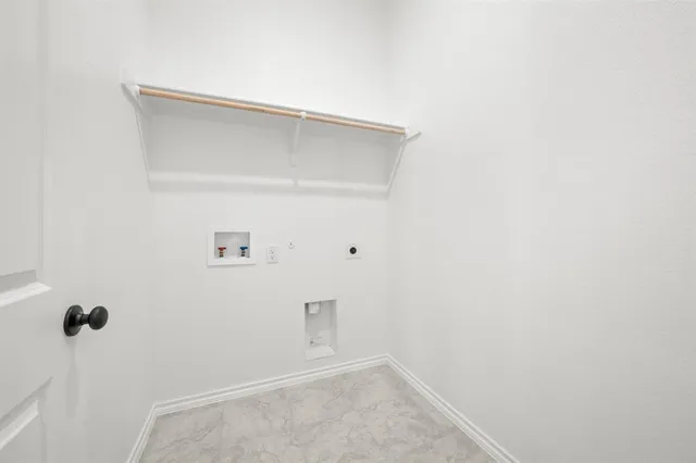 $399,999 | 541 Waterford Pk Boulevard, Weatherford, TX 76087