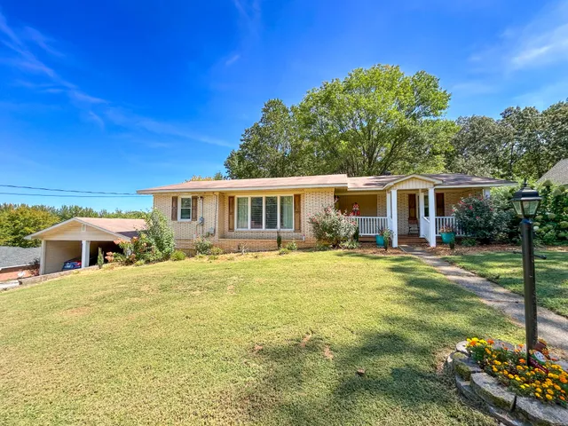 $295,000 | 540 Tara Lane, Huntingdon, TN 38344