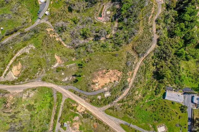 $180,000 | 5801 Lake Ridge Road, Ukiah, CA 95482