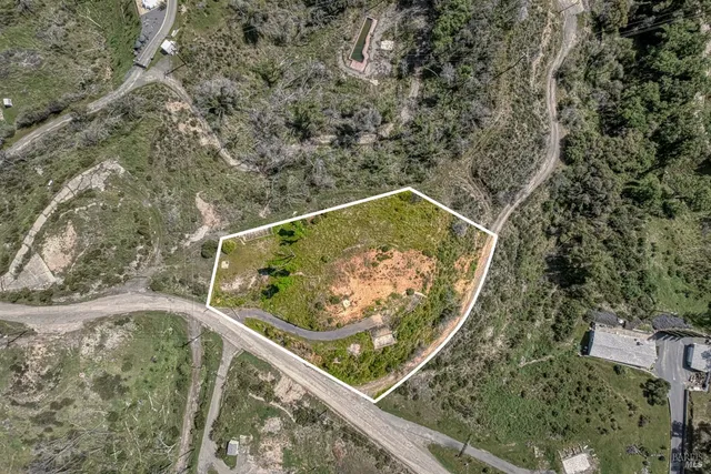 $180,000 | 5801 Lake Ridge Road, Ukiah, CA 95482