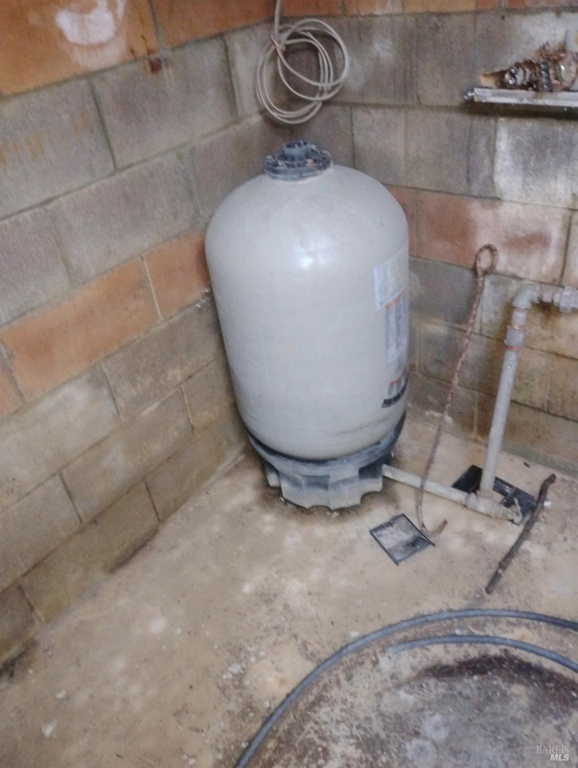 5801 Lake Ridge Road Ukiah, CA 95482 - Photo 6 of 21 a view of a chandelier in room