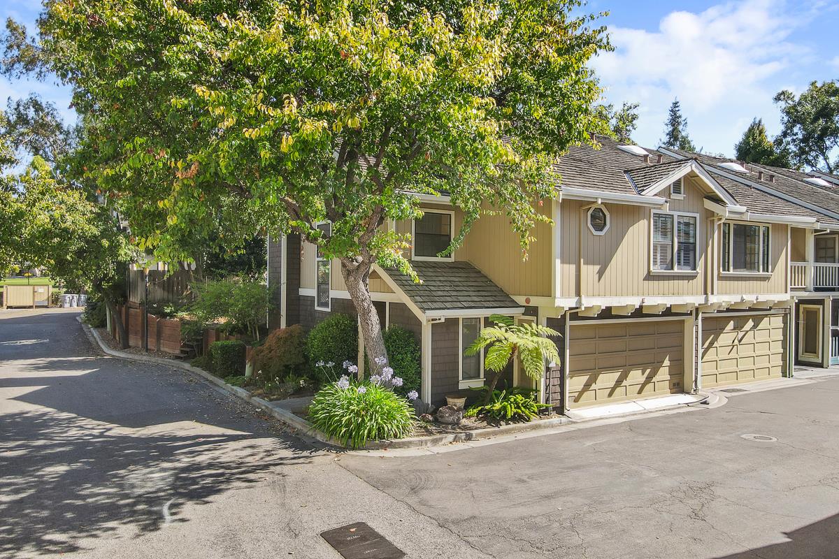582 Valeri Ruth Court Santa Clara, CA 95050 - Photo 2 of 39