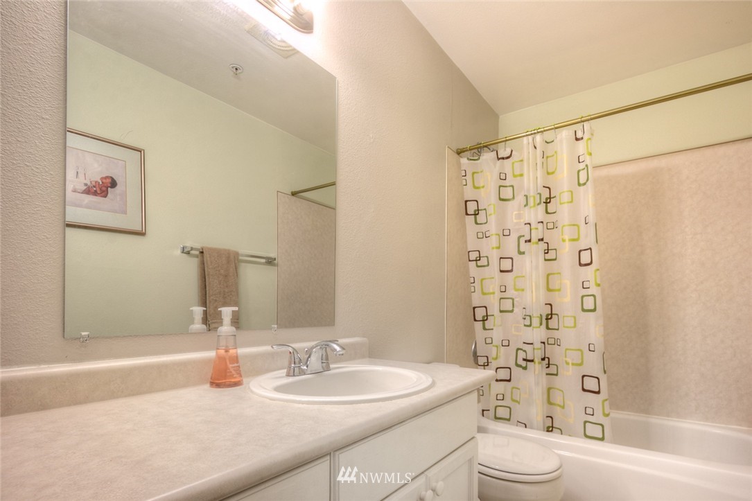 3924 243rd Place Southeast, Unit G103 Bothell, WA 98021 - Photo 4 of 19