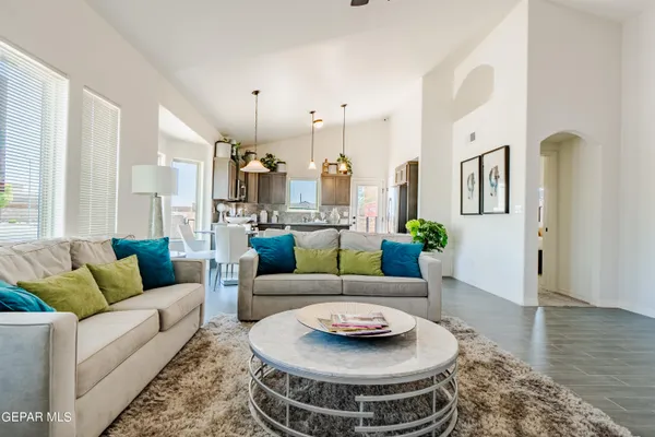 $289,950 | 277 Ulshaw Street, El Paso, TX 79928