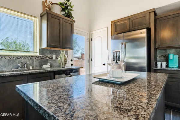 $289,950 | 277 Ulshaw Street, El Paso, TX 79928