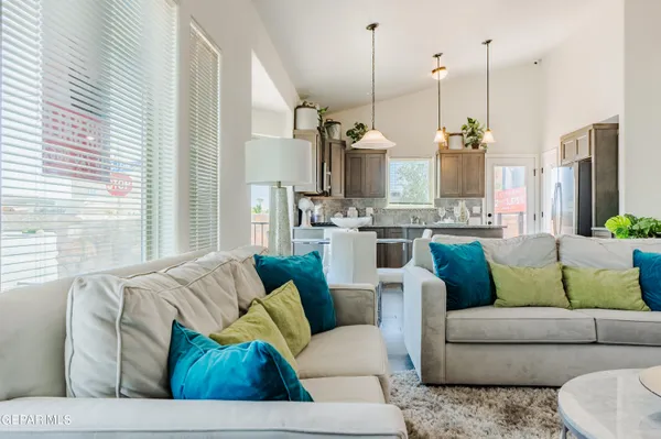 $289,950 | 277 Ulshaw Street, El Paso, TX 79928