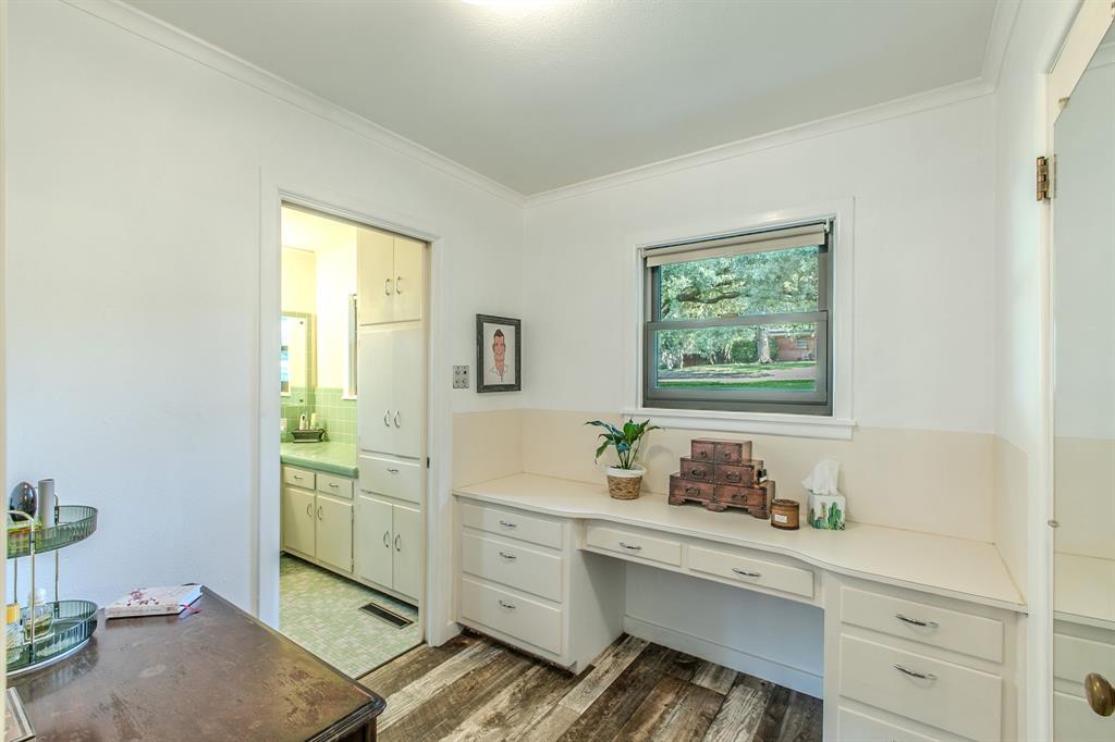 4936 Ridgeview Drive Waco, TX 76710 - Photo 14 of 40 Gallery Image 14