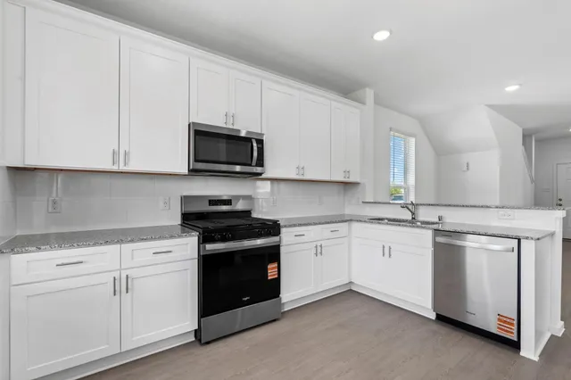 $2,150 | 24514 Red Hawthorn Trace, Porter, TX 77365