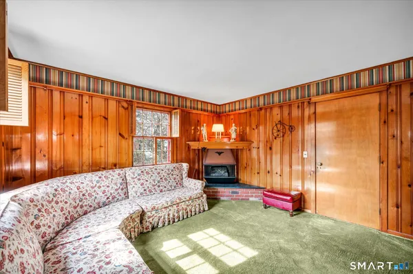 $399,900 | 28 Fairview Avenue, Wallingford, CT 06492