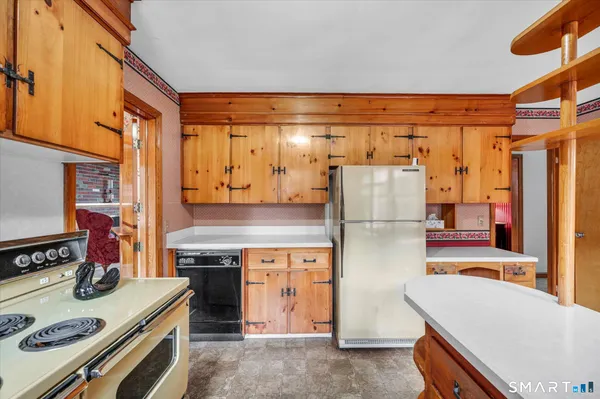 $399,900 | 28 Fairview Avenue, Wallingford, CT 06492