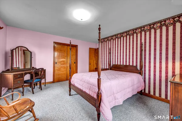 $399,900 | 28 Fairview Avenue, Wallingford, CT 06492