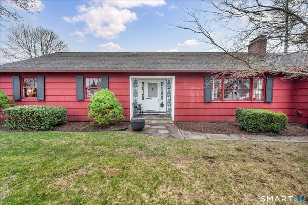 $399,900 | 28 Fairview Avenue, Wallingford, CT 06492