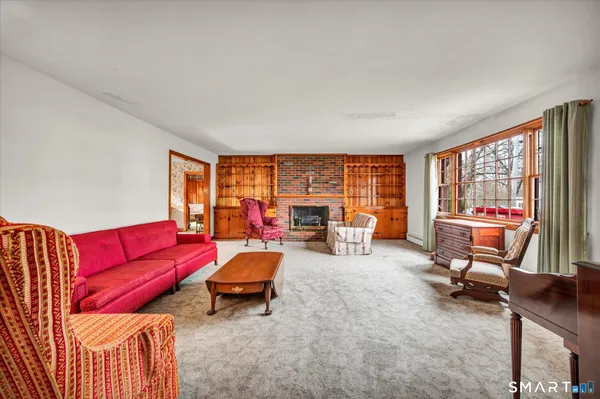 $399,900 | 28 Fairview Avenue, Wallingford, CT 06492