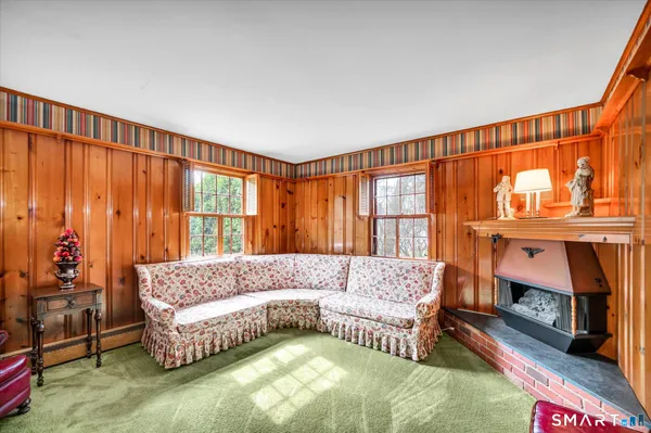 $399,900 | 28 Fairview Avenue, Wallingford, CT 06492