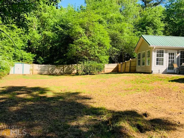 $2,450 | 30 Standing Rock Road, Senoia, GA 30276