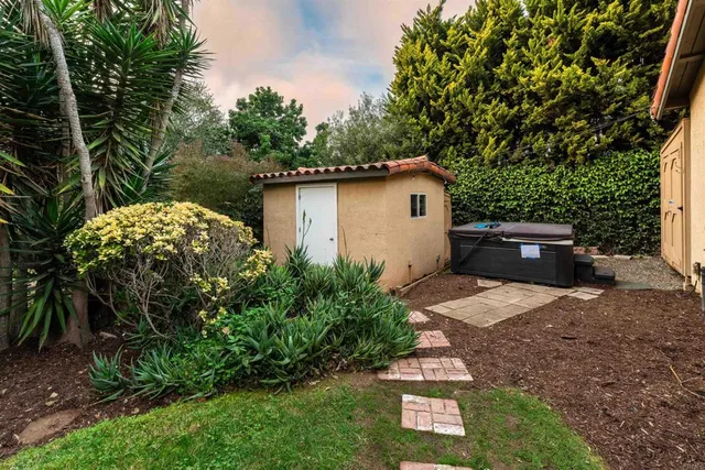 $2,795,000 | 2645 Highland Drive, Carlsbad, CA 92008